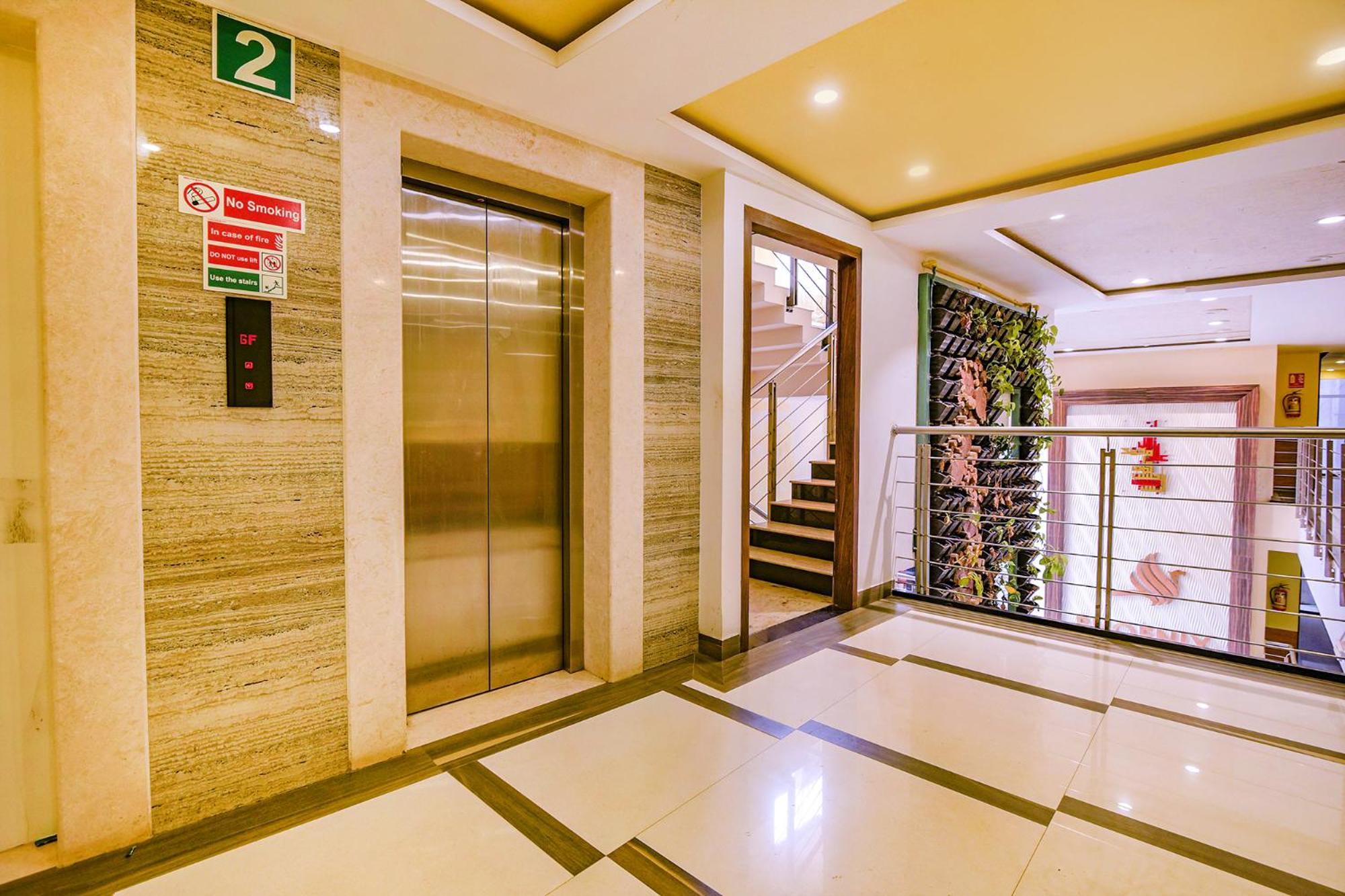 Fabhotel Phoenix Resorts - Nr M Chinnaswamy Stadium Бангалор Экстерьер фото
