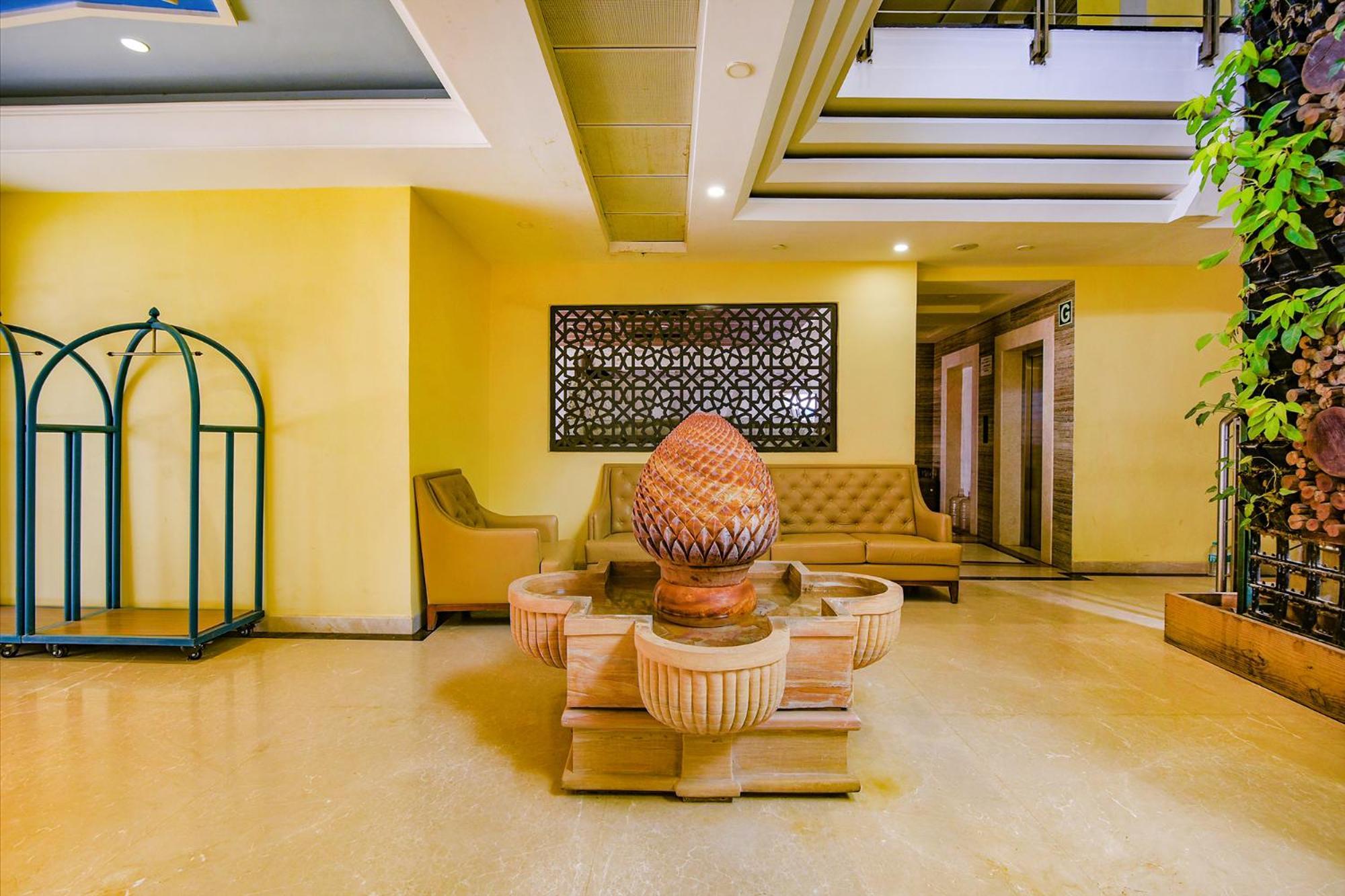 Fabhotel Phoenix Resorts - Nr M Chinnaswamy Stadium Бангалор Экстерьер фото