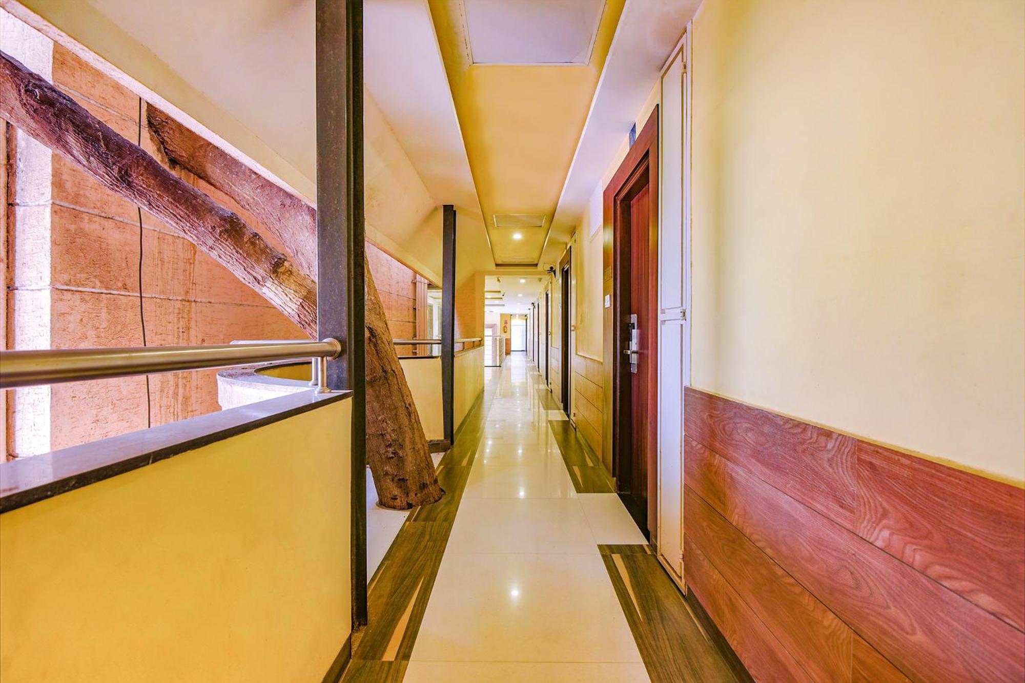 Fabhotel Phoenix Resorts - Nr M Chinnaswamy Stadium Бангалор Экстерьер фото