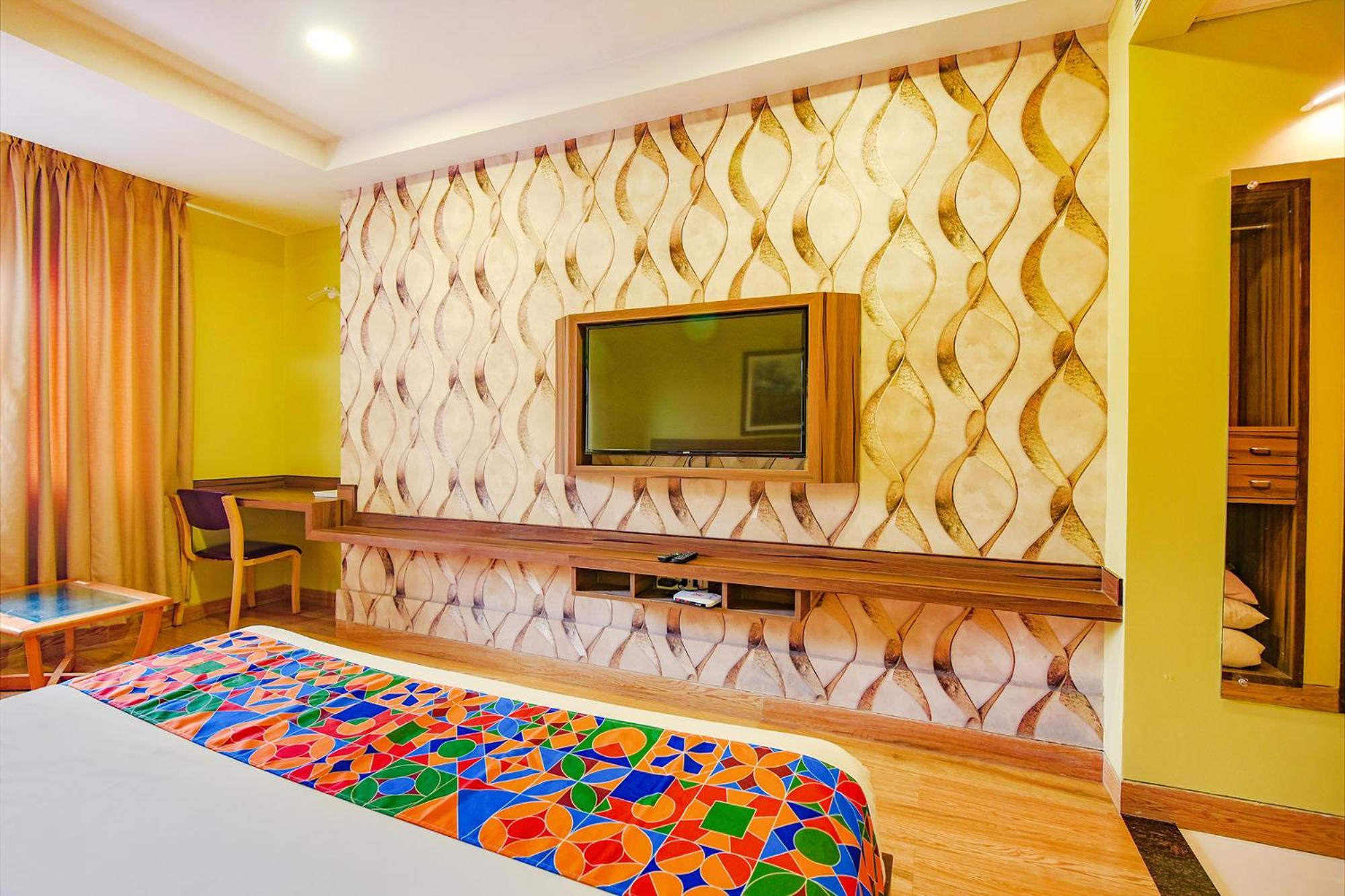 Fabhotel Phoenix Resorts - Nr M Chinnaswamy Stadium Бангалор Экстерьер фото