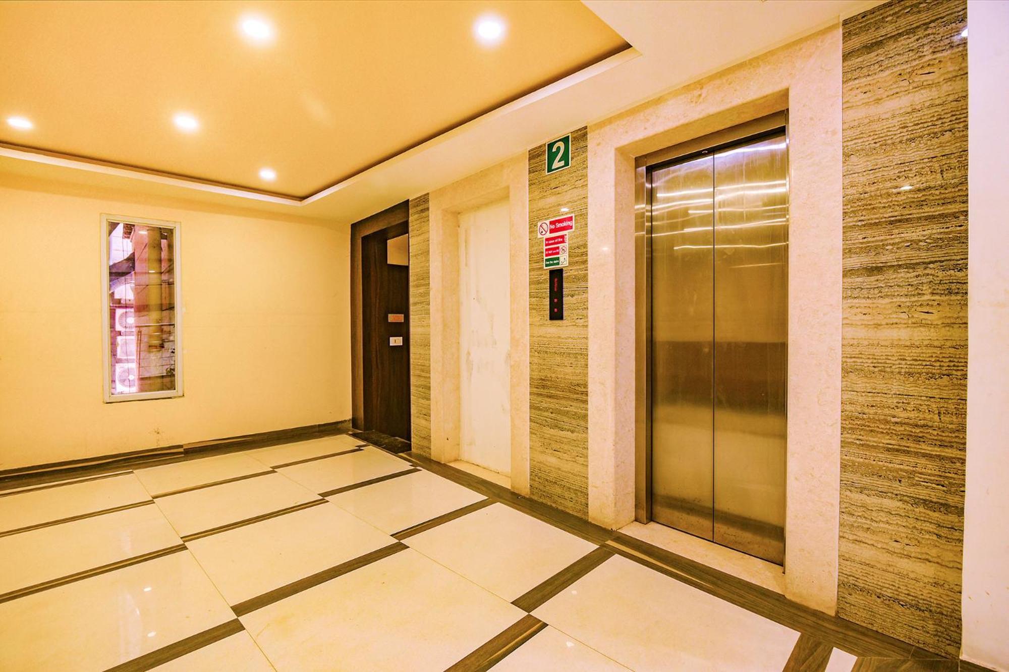 Fabhotel Phoenix Resorts - Nr M Chinnaswamy Stadium Бангалор Экстерьер фото