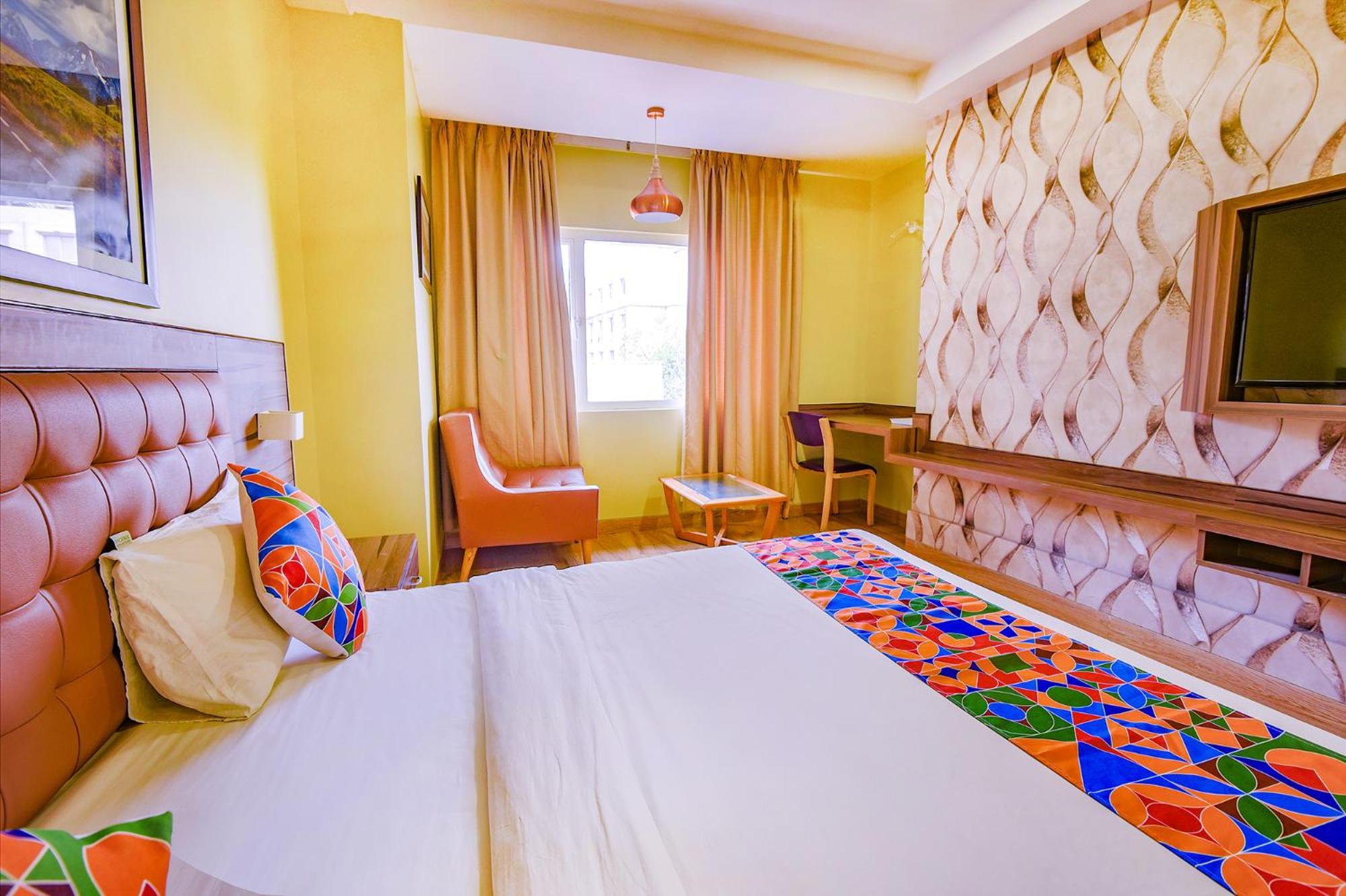Fabhotel Phoenix Resorts - Nr M Chinnaswamy Stadium Бангалор Экстерьер фото